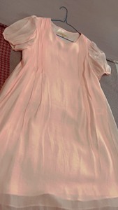 诗篇连衣裙粉色38码，全新无吊牌，宽松版型。买后一直未穿，实