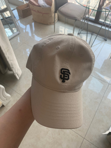 MLB新款棒球帽，哈尔滨哈西万达广场购入，那边新入的专柜，卖