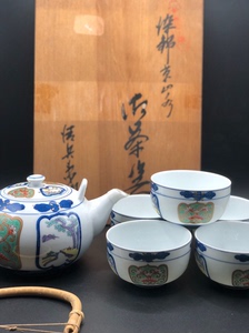 日本瓷器有田烧，清兵衛作，一壶五杯茶具套装，满工满绘，瓷润胎
