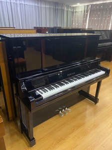 YAMAHA 专业演奏钢琴  雅马哈UX300