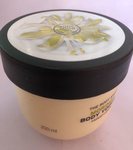 The body shop ，辣木花身体乳200ml，Mor