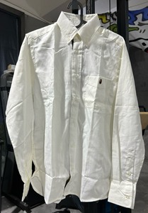 猿人 衬衫 纯白纯棉 偏薄 胸口小logo 前排迷彩 纽扣带