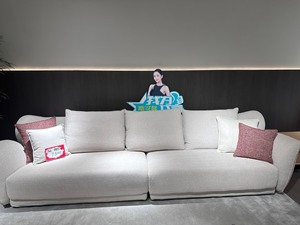 红星美凯龙斯可馨因店面升级，品牌家具限时清样，布艺沙发，优惠