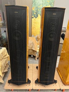 出售意大利世霸Sonus Faber大名琴二代音箱，也是设计
