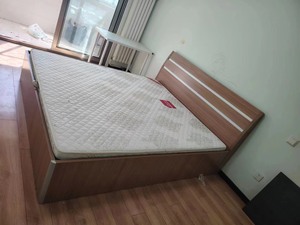 北京二手实木床，实木衣柜，两门衣柜三门4门衣柜，餐桌椅子沙发