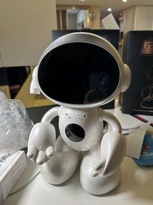 爱童 星际大白视频智能机器人 Y10 教育机，学习机