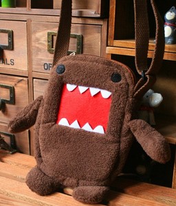 特价日本DOMO KUN正版多摩君小背包斜挎包竖款包多魔君卡通手机包