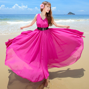 2019夏新款时尚显瘦仙女吊带V领波西米亚长裙海边度假沙滩连衣裙