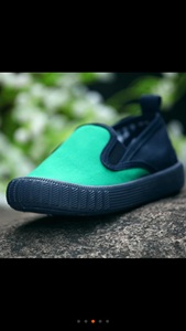 男女儿童帆布鞋 蓝绿色拼接 尺码：24号 实测内长：14cm