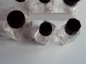 新钢笔玻璃瓶创意瓶装分装空墨水瓶复古空瓶子高档S带盖子可携式
