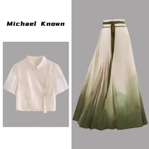 Michael Known优雅如花！新中式国风盘扣短袖上衣汉服马面裙套装