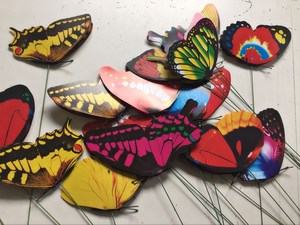 飞呀飞舞蹈道具带杆蝴蝶彩色表演手拿儿童演出装扮装饰七彩蝴蝶