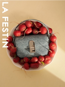 La Festin/拉菲斯汀2023春季新品mini贴贴包