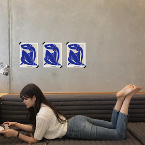 POPO马蒂斯经典蓝色女人 咖啡厅酒吧 现代装饰海报墙贴卡片ins风