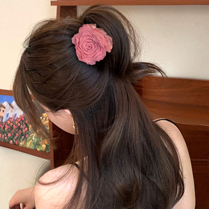 新中式国风粉色玫瑰花发夹女高级感2024新款花朵小抓夹半扎发头饰