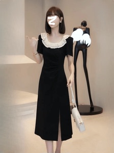 法式气质方领黑色连衣裙女夏季2024新款蕾丝拼接收腰显瘦开叉长裙