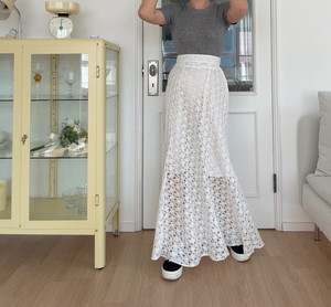 韩国蕾丝镂空鱼尾半身裙女春新款修身显瘦设计感花边高腰包臀长裙