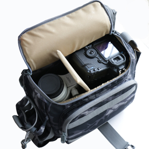 专业摄影包单肩D850斜跨户外R5宝罗多功能大容量防雨单反相机包A9