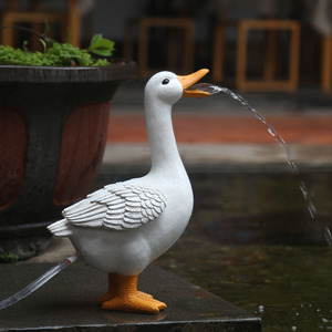 喷水鸭子吸水鸭动物假山鱼池花园庭院装饰品造景配件软管水管假山