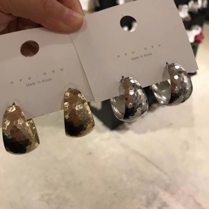 韩国东大门耳饰代购新款潮个性小众冷淡风气质时尚耳圈耳环