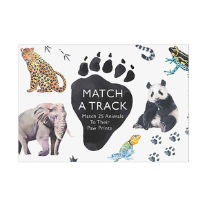【现货】25种动物脚印配对游戏 轨迹追踪 Match a Track: Match 25 Animals to Their Paw Prints 4-8岁儿童互动游戏书 善本图书