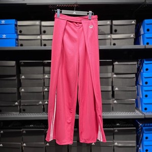 Adidas/阿迪达斯春节红色女裤本命年宽松休闲裤运动长裤GN3168