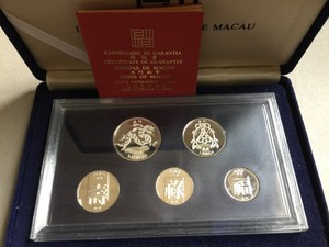 澳门 1983年全银精制套币钱币收藏