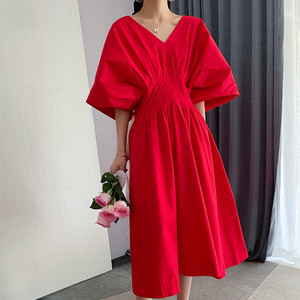 DR高定春夏V领大红色连衣裙褶皱设计感收腰大摆礼服裙子红色长款