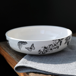 黑色优雅设计手绘图案深菜盘子 盛汤汁菜碗 釉下彩工艺可以微波