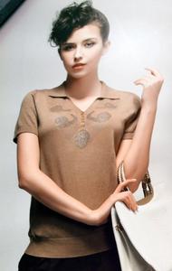 雅意娜菲百搭显瘦TM3207品牌短袖针织衫翻领纯色女装天丝疯狂促销