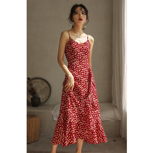 弥古雪纺法式红色碎花吊带连衣裙海边度假女沙滩裙夏季高级感长裙