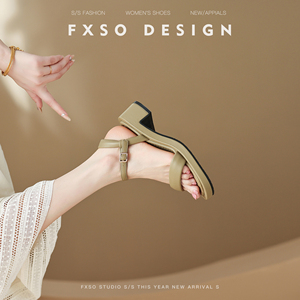 FXSO方巷2024新款一字带凉鞋女夏季外穿女士软底粗跟舒适厚底女款
