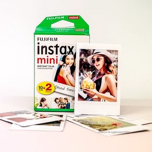 现货富士instax拍立得mini相纸8 7 25 11 90黑白彩色卡通胶卷wide