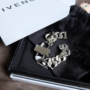 Givenchy 纪梵希 银色锁扣装饰链条手链手镯手环男女