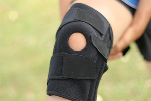 登山跑步羽毛球激烈运动髌骨保护加压缠绕式专业护膝比肩LP骑行