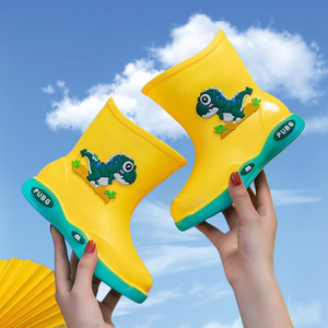 新款儿童雨靴上学雨鞋男女童卡通中小童水鞋加棉保暖幼儿园防滑胶