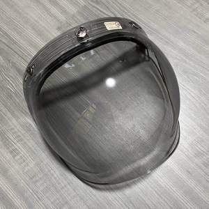 复古biltwell摩托车头盔防风泡泡镜片34半盔三扣式通用可翻转支架