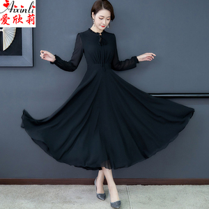 黑色雪纺连衣裙子2023春季流行气质修身新款长袖长款赫本风超长裙