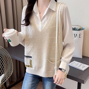 2023年秋季新款韩版时尚成熟女人简约印花口袋V领套头马甲针织衫