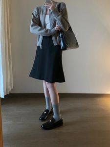 复古时髦黑色鱼尾感半身裙女2024春秋新款ins潮百搭休闲A字裙子女