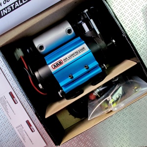 ARB单缸气泵差速器气锁用 可配打气管和表给轮胎充气机舱支持安装