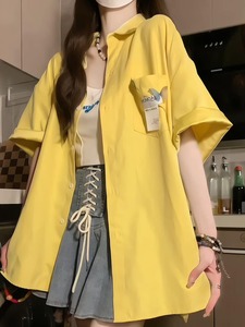 日系多巴胺黄色短袖衬衫女夏季设计感小众别致学院风宽松叠穿衬衣
