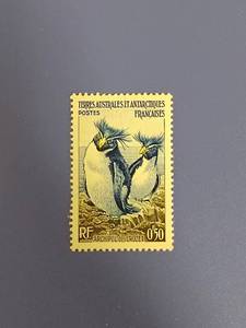 法属南极邮票1956年极地动物跳岩企鹅新1枚，雕刻版满18元包邮