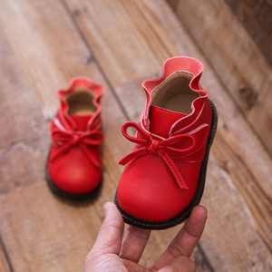 宝宝鞋子女周岁婴儿学步鞋软底宝宝鞋女童皮鞋春秋红色婴儿小靴子