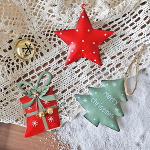 北欧手绘金属红色礼包铃铛小挂件五角星星松树圣诞树挂件圣诞装饰