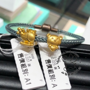 周生生 专柜正品 Charm Mini 足金 直升机 爱心小熊 路路通 礼物