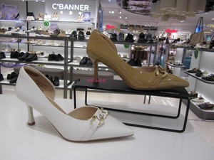专柜正品COMELY康莉女鞋2023夏季新款尖头细高跟女单鞋KYQ32155