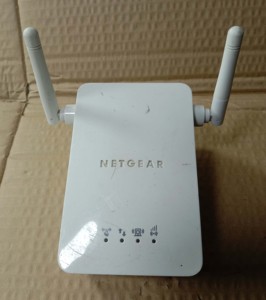 Netgear网件WN3000RP V1H2无线wifi路由器信号增强扩展器 电力猫