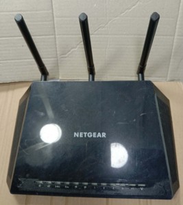 包好 Netgear 网件 R6400 有线千兆 无线双频1750M智能无线路由器