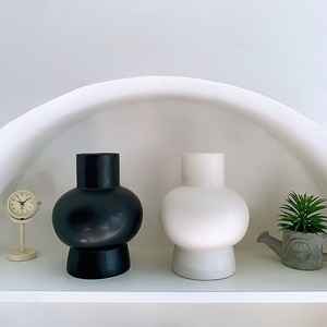 陶瓷创意时尚北欧花瓶现代简约瓷器客厅摆件家居家饰干花花器插花